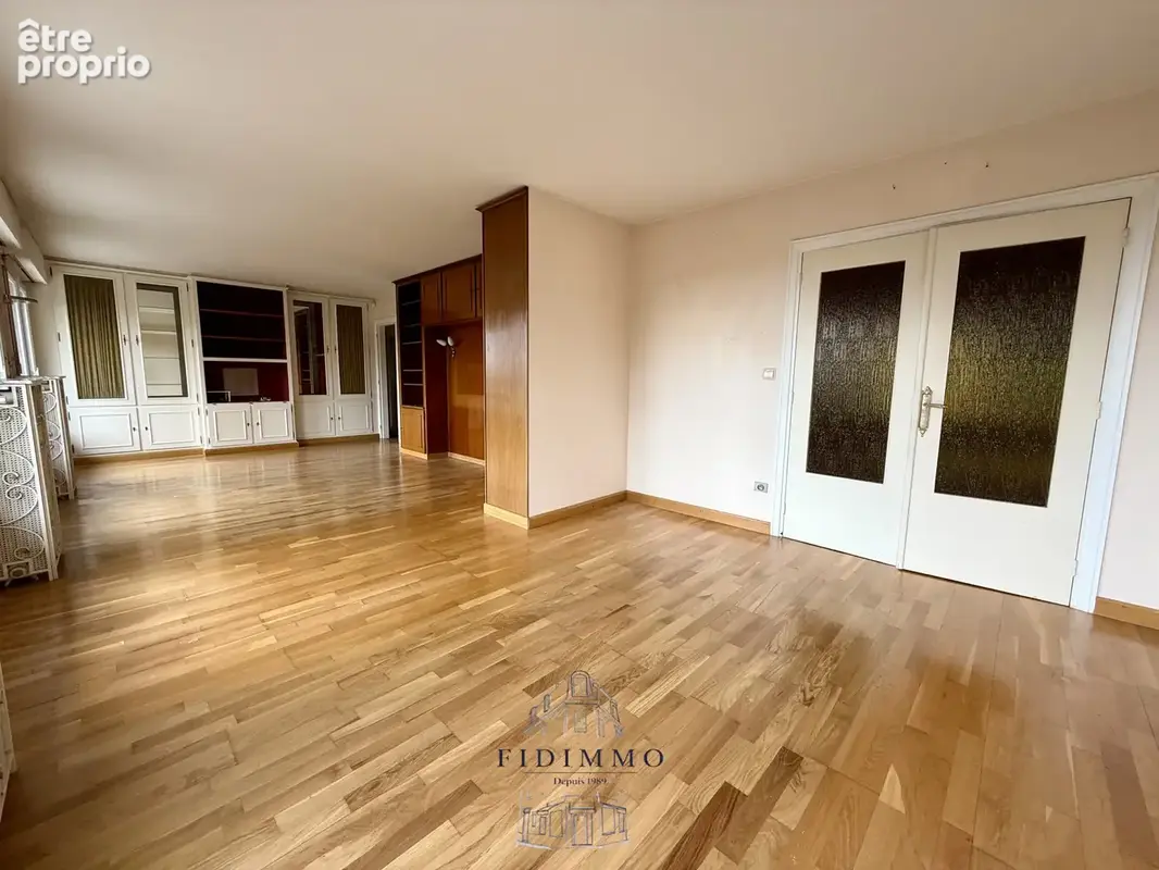 4366 - Appartement au dernier étage avec vue sur Paris - photo 4