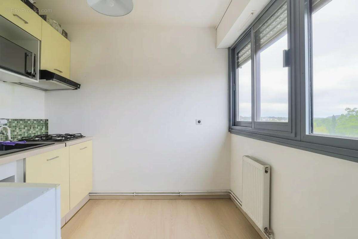 Appartement 1 pièce de 34 m² situé à Lens - photo 3