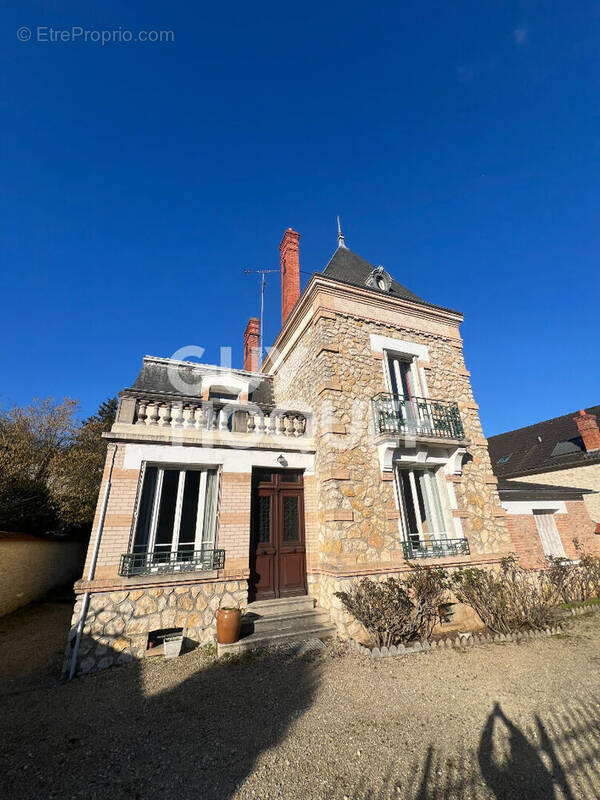 Maison à MILLY-LA-FORET