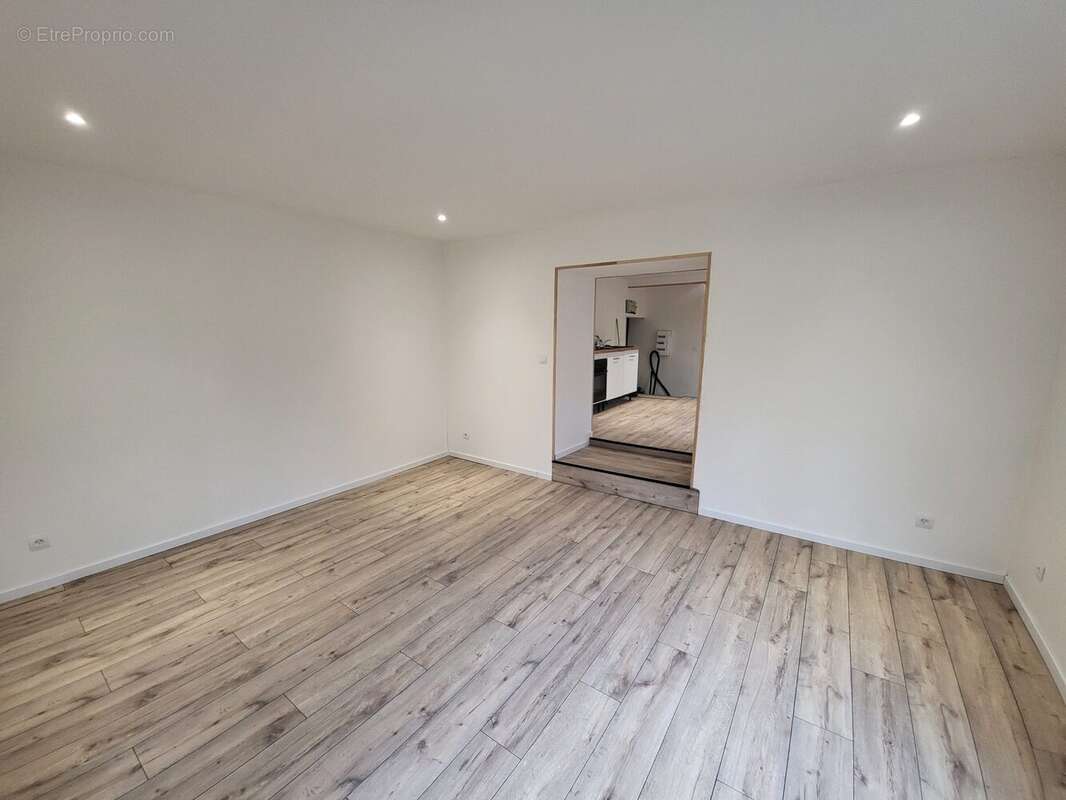 Maison à ALLONDRELLE-LA-MALMAISON