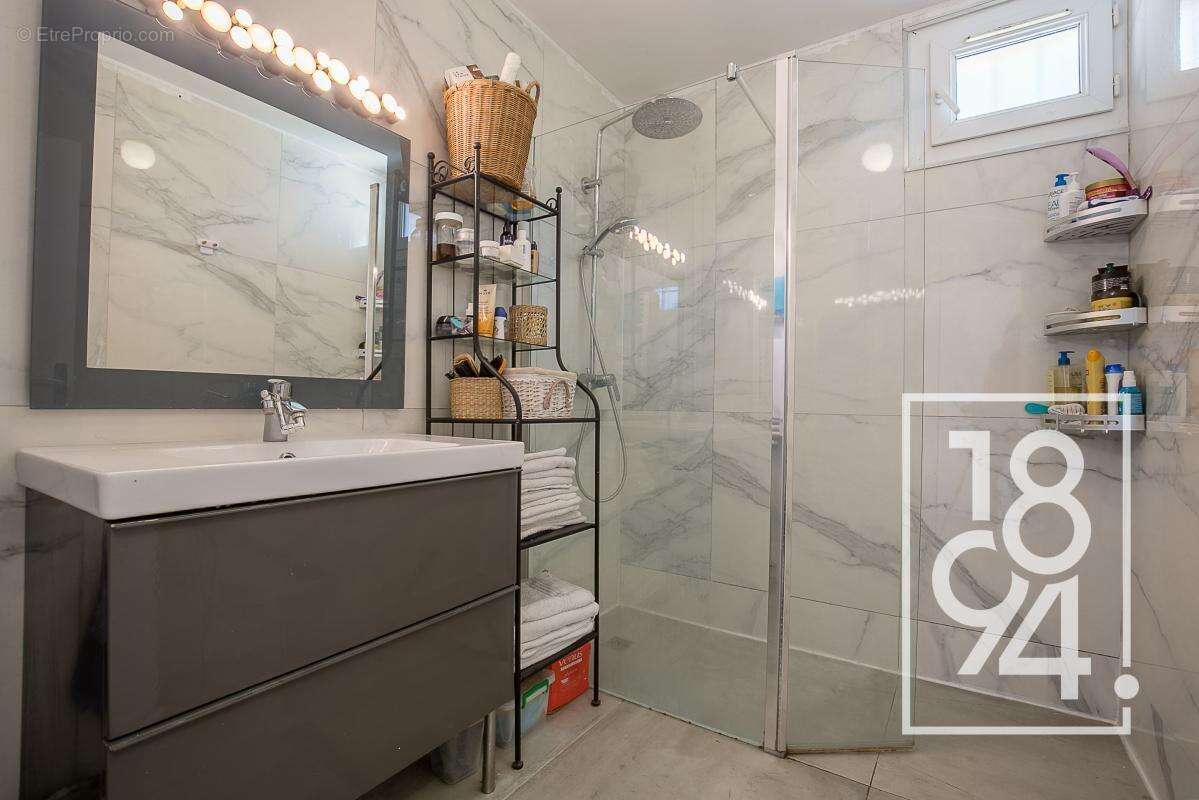 Appartement à MARSEILLE-10E