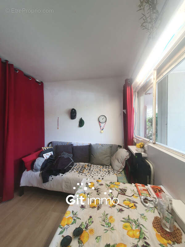 Appartement à MARSEILLE-9E