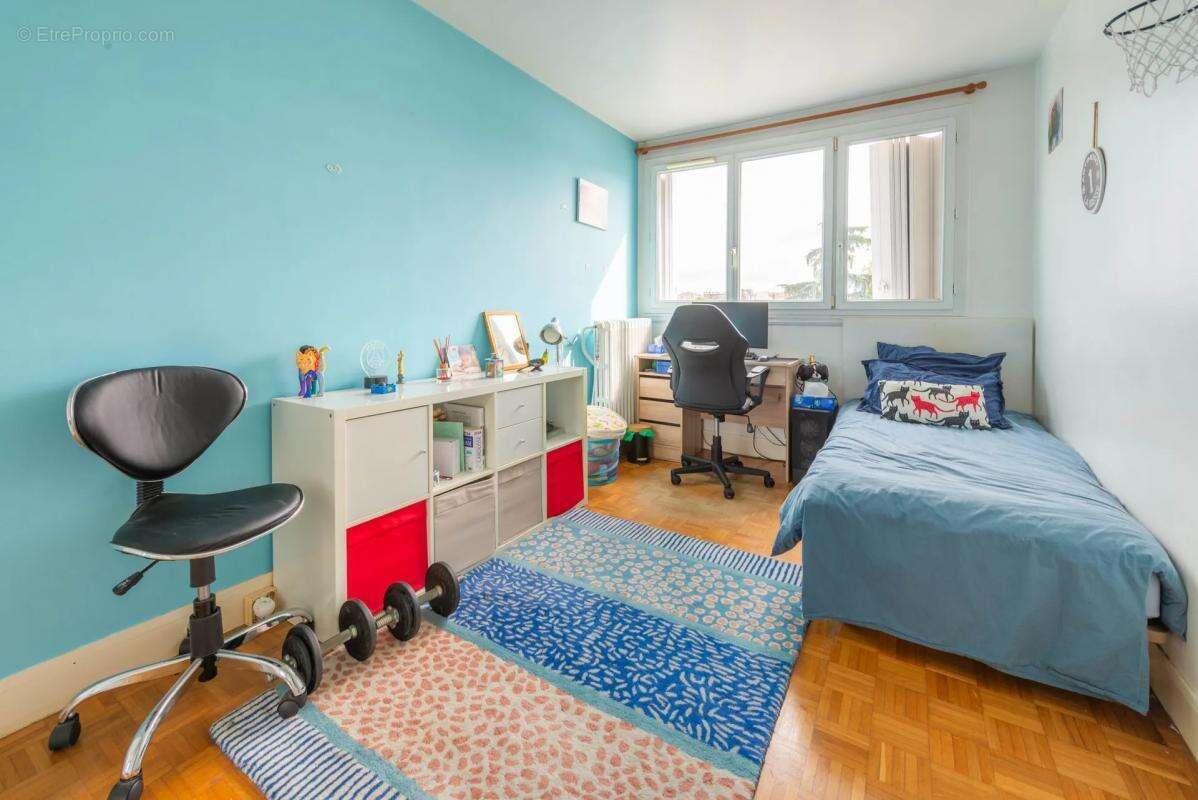 Appartement à COLOMBES