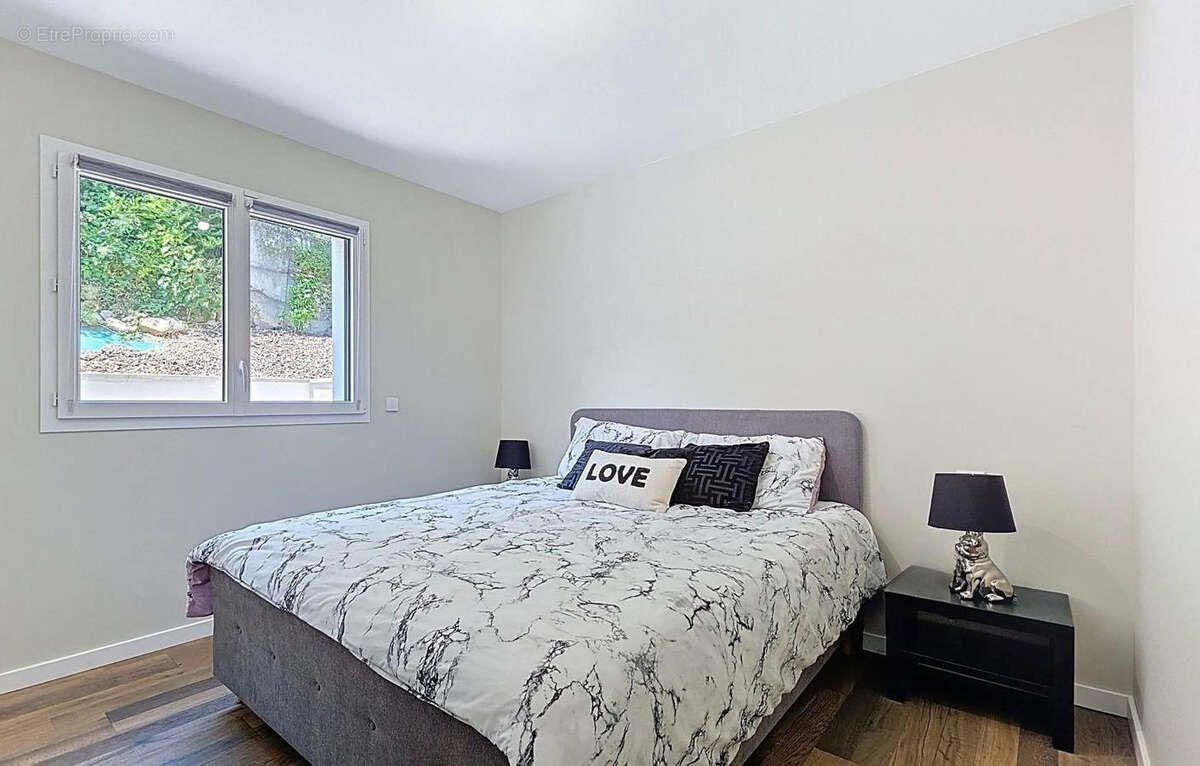 Maison à DIVONNE-LES-BAINS