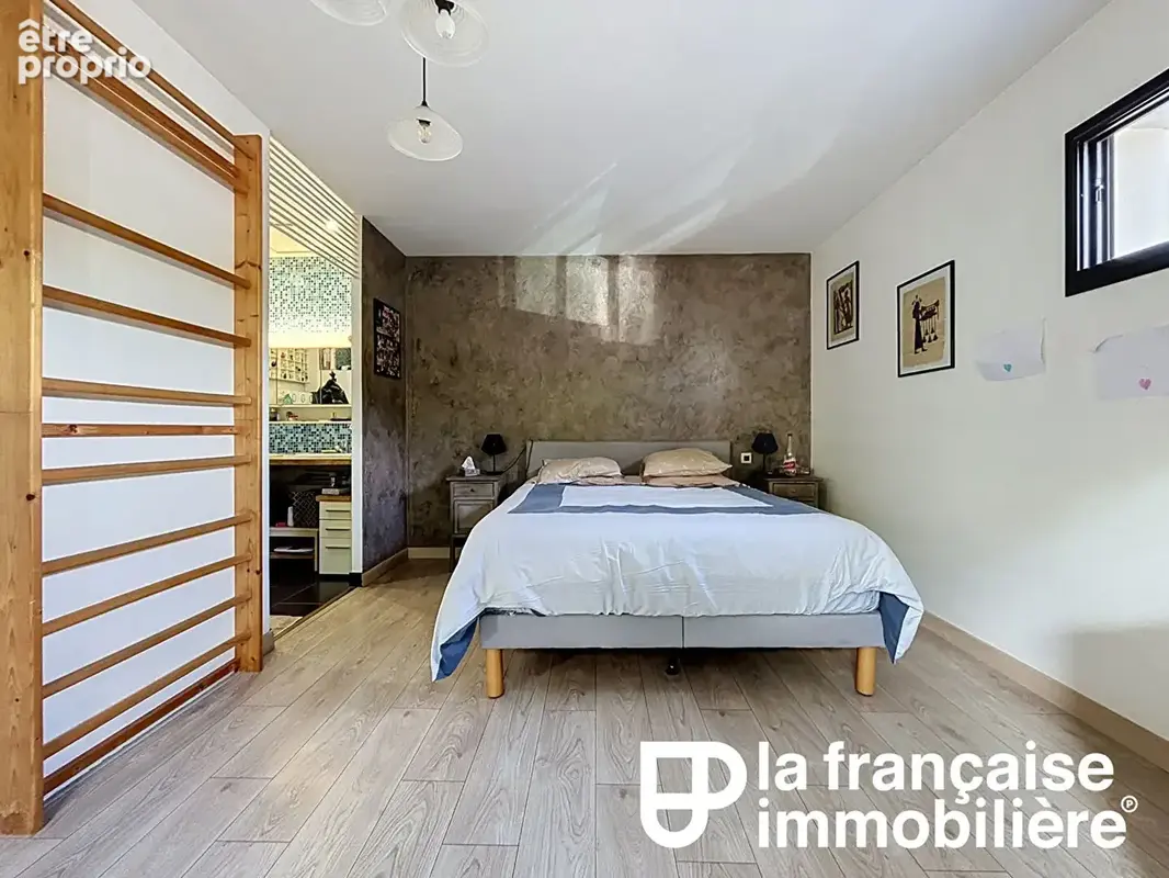 Maison Chateaugiron- plain-pied- dépendance - centre-ville - photo 3