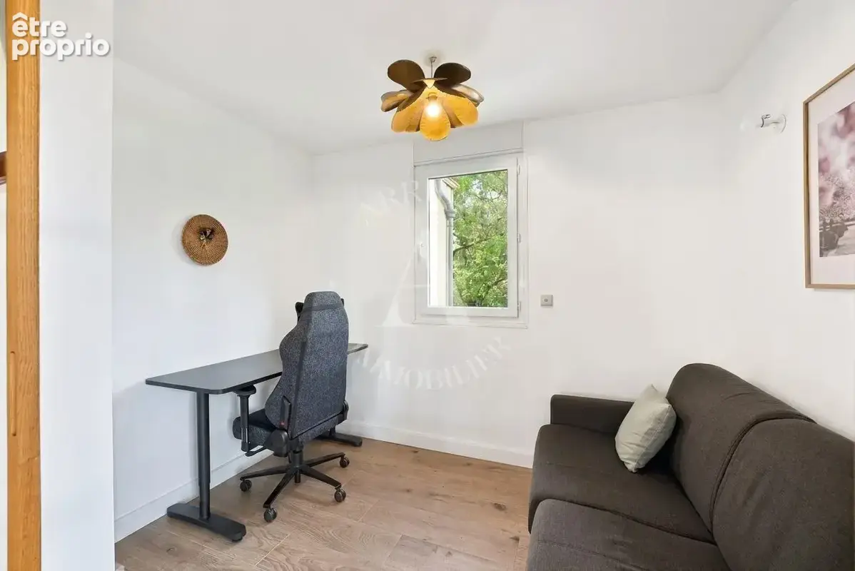 Appartement 3 pièces 104 m² à vendre à Divonne-Les-Bains (01220) - photo 4