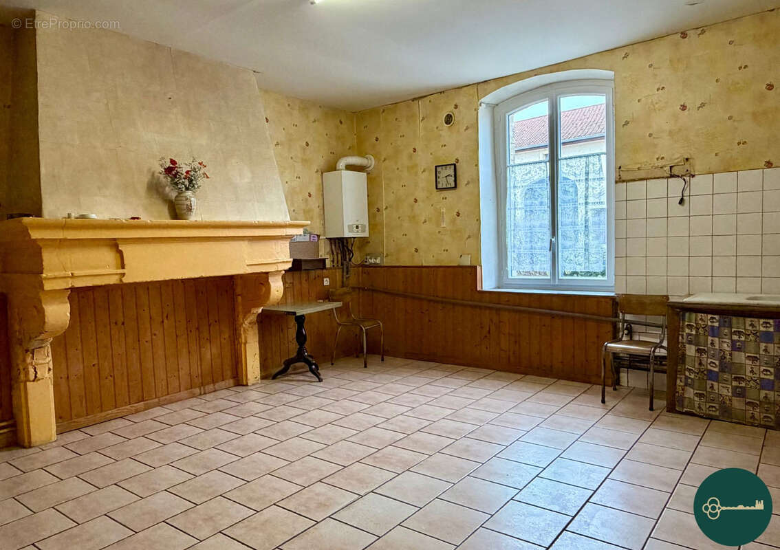 Maison à CHAUDENEY-SUR-MOSELLE