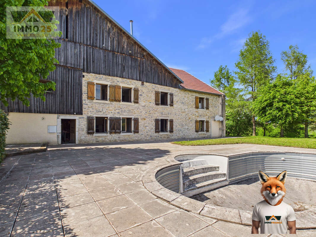 Maison à ORCHAMPS-VENNES