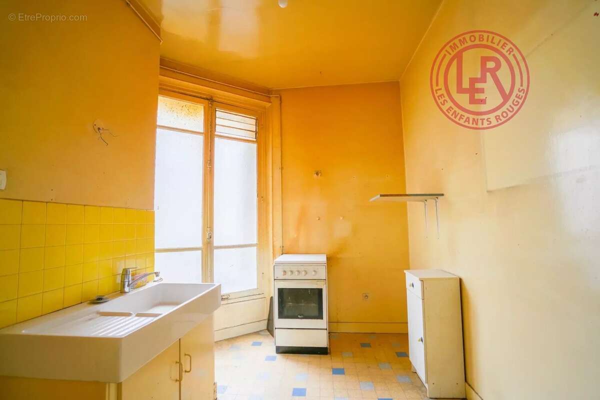Appartement à PARIS-10E