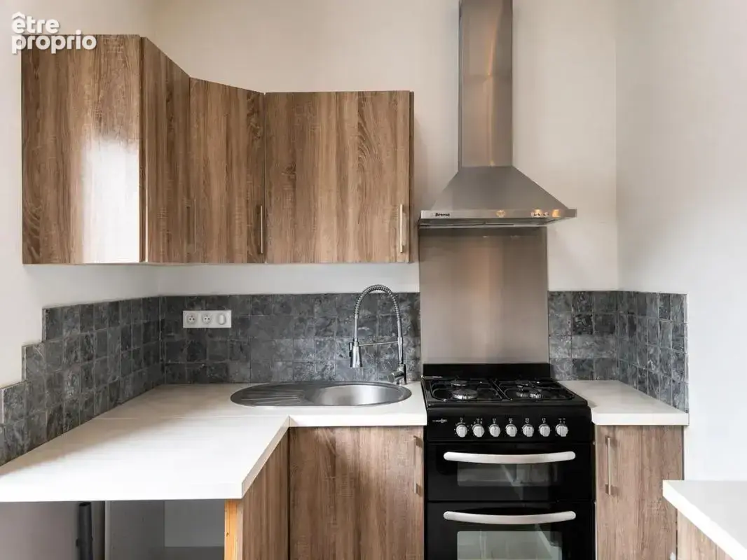 Maison de 7 pièces de 130 m² à Fleury-les-Aubrais - photo 5