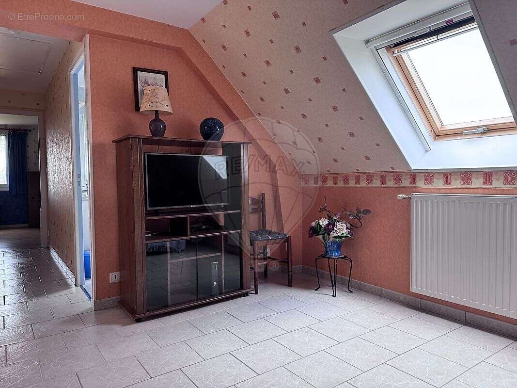 Maison à COSNE-COURS-SUR-LOIRE