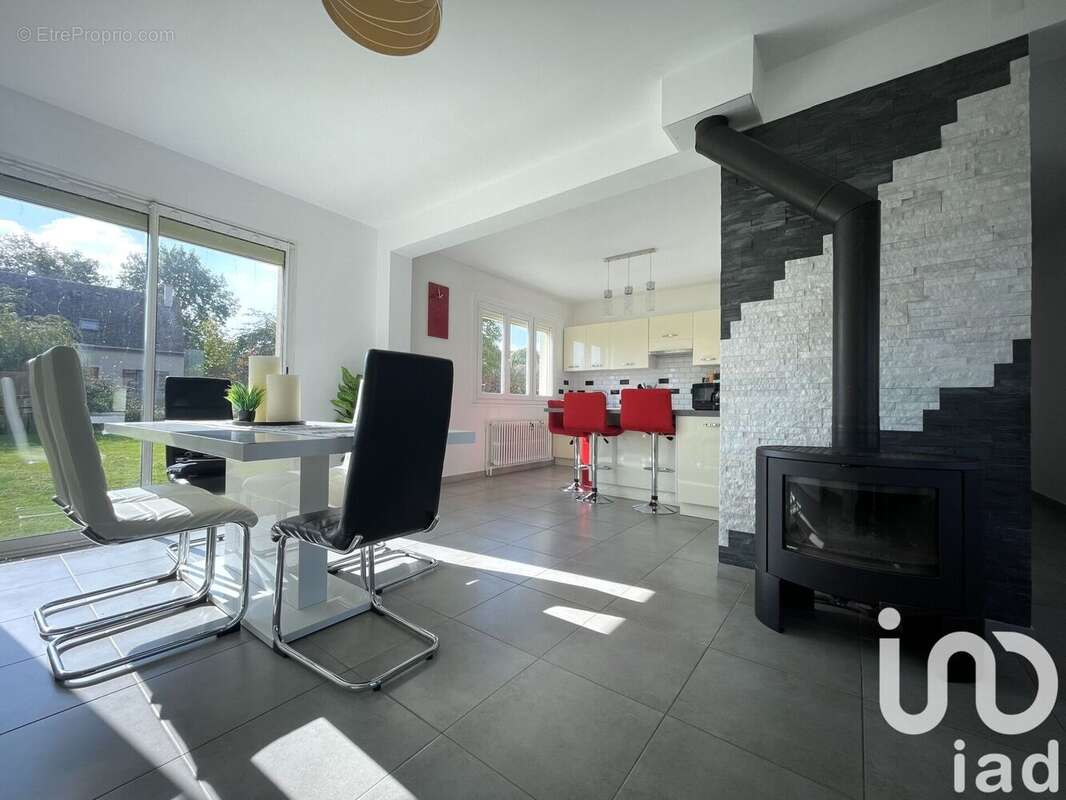 Photo 2 - Maison à HOUDAN