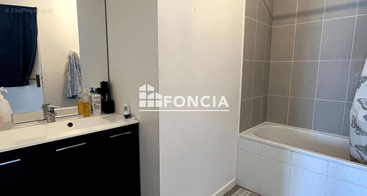 Appartement à YVRAC