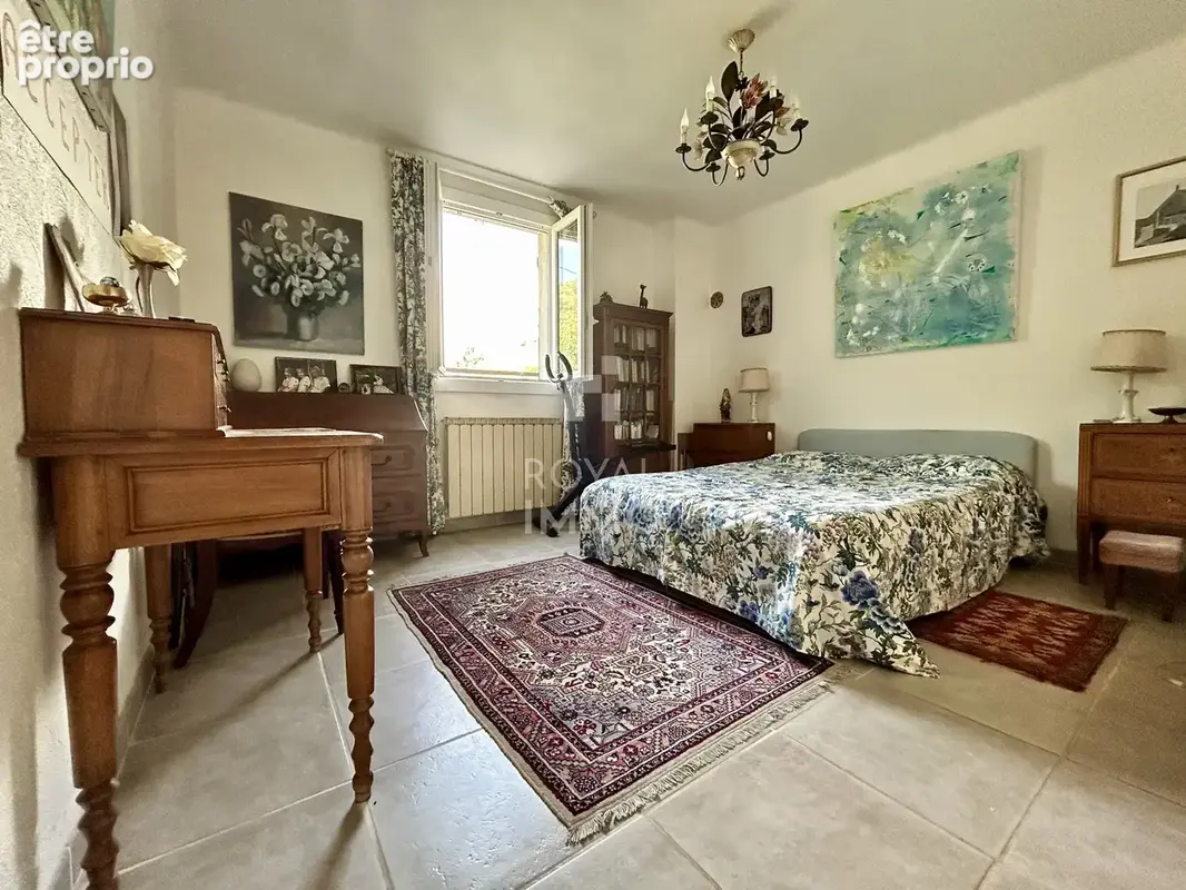 Villa T6 à fort potentiel - photo 9