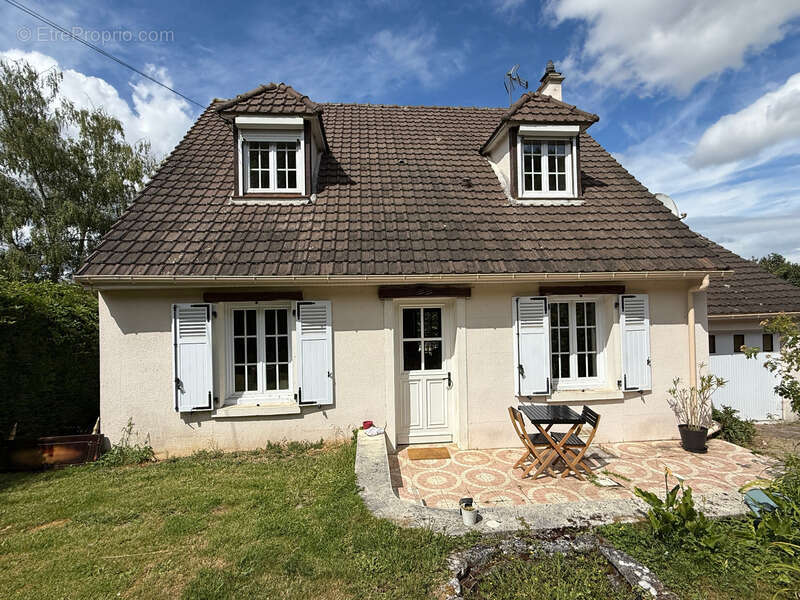 Maison à GRISY-LES-PLATRES