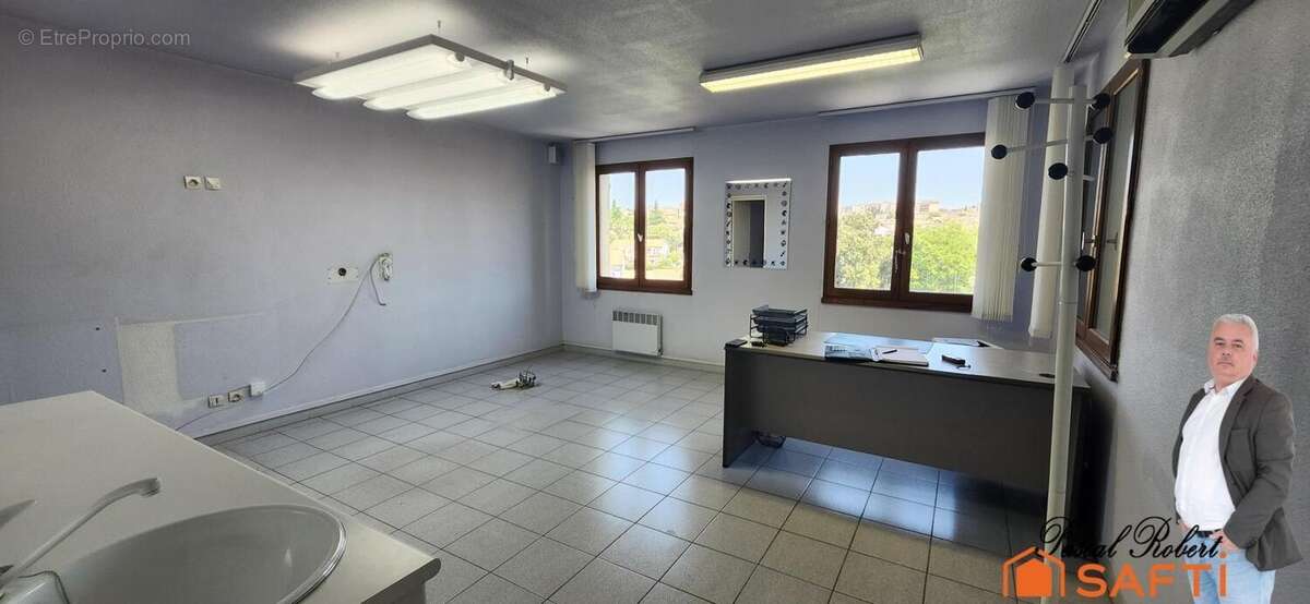 Commerce 46 m² à Beziers  - photo 8
