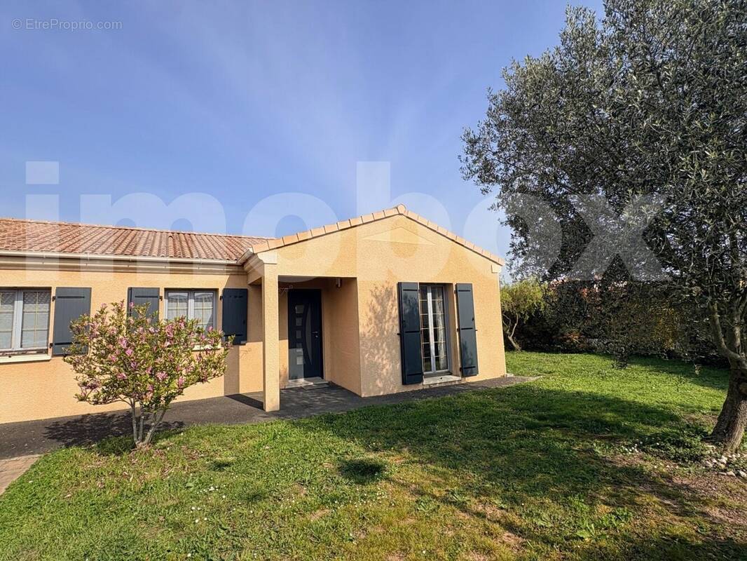 IMG_6197 - Maison à SAINT-HERBLON