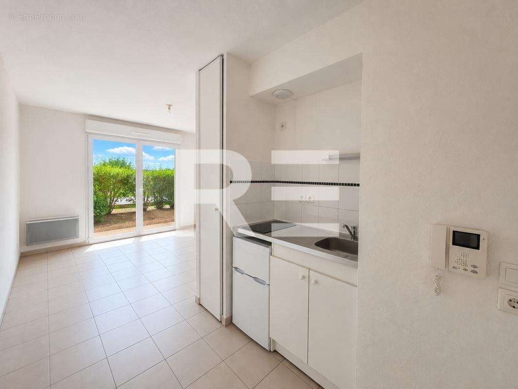 Studio (libre) avec parking – idéal investissement rodilhan - photo 5