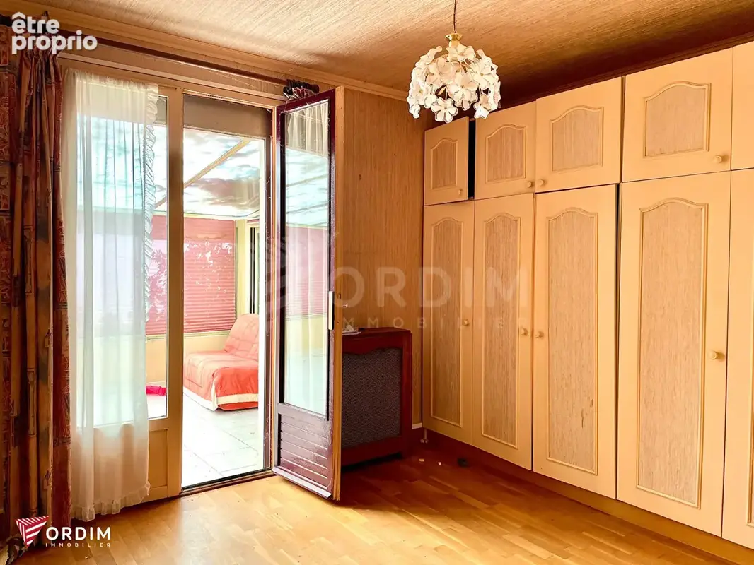 Maison sur sous-sol avec grand terrain à Bléneau - photo 5