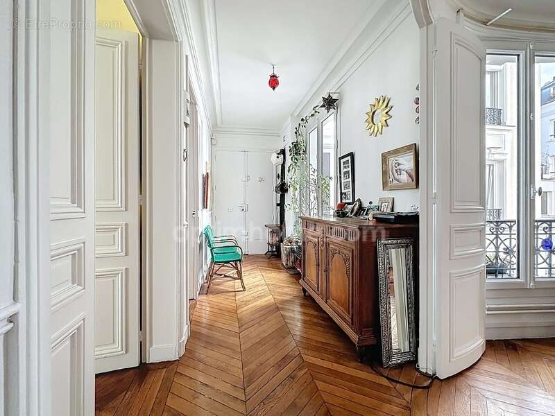 Appartement à PARIS-2E