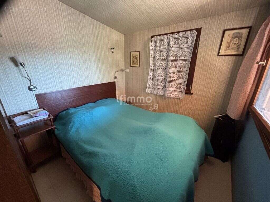 Maison à LE MUY