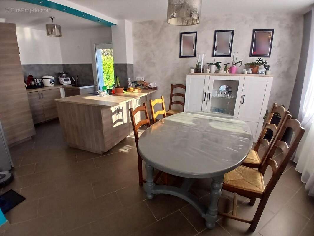 Photo 6 - Maison à ABERGEMENT-LA-RONCE