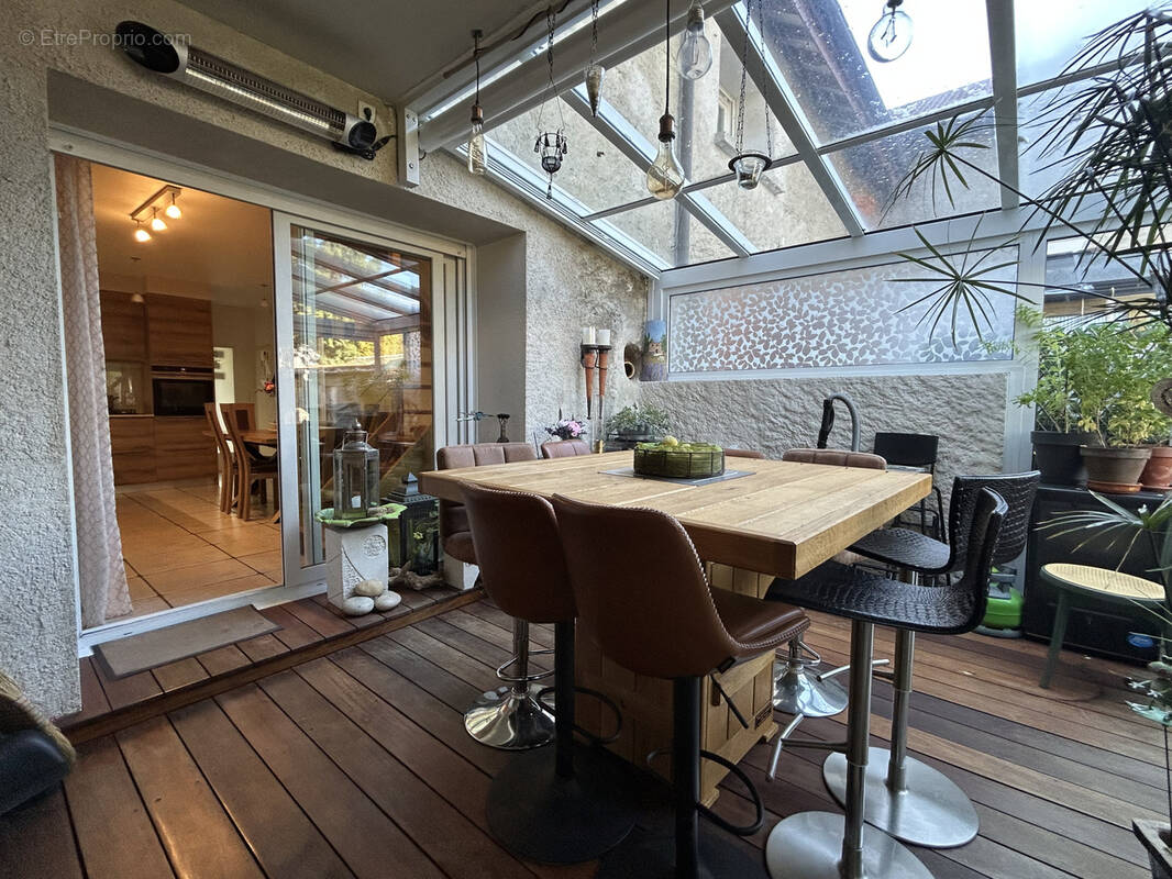 Appartement à NEYDENS