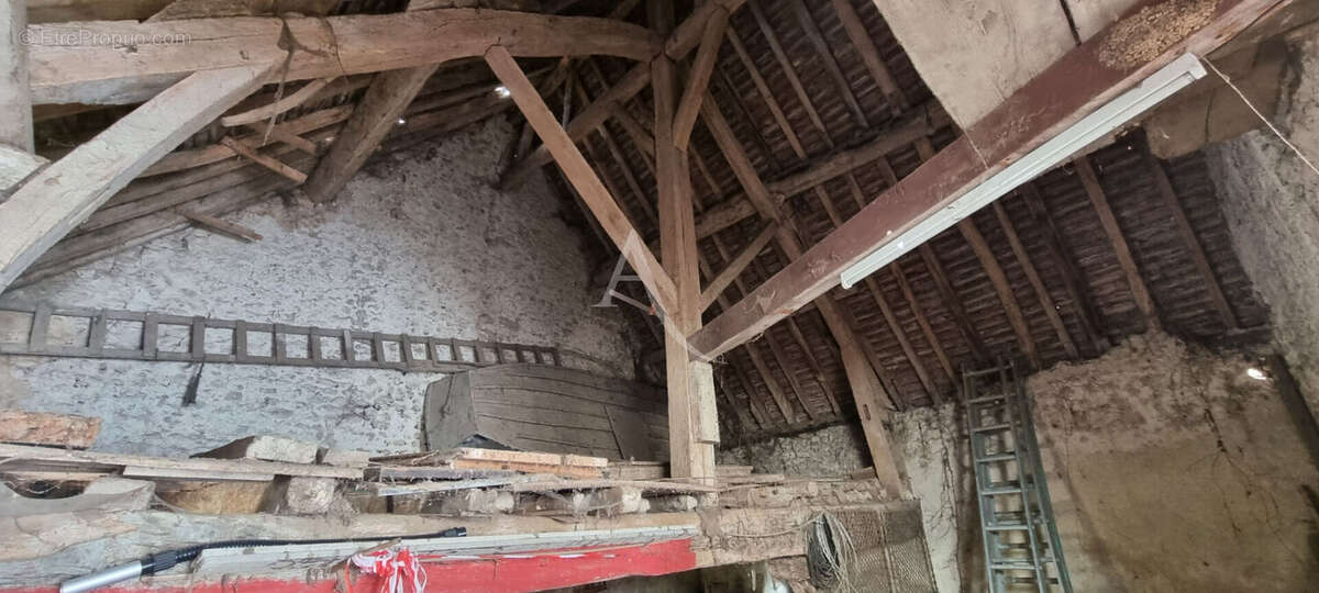 Maison à LA CHAUSSEE-SAINT-VICTOR