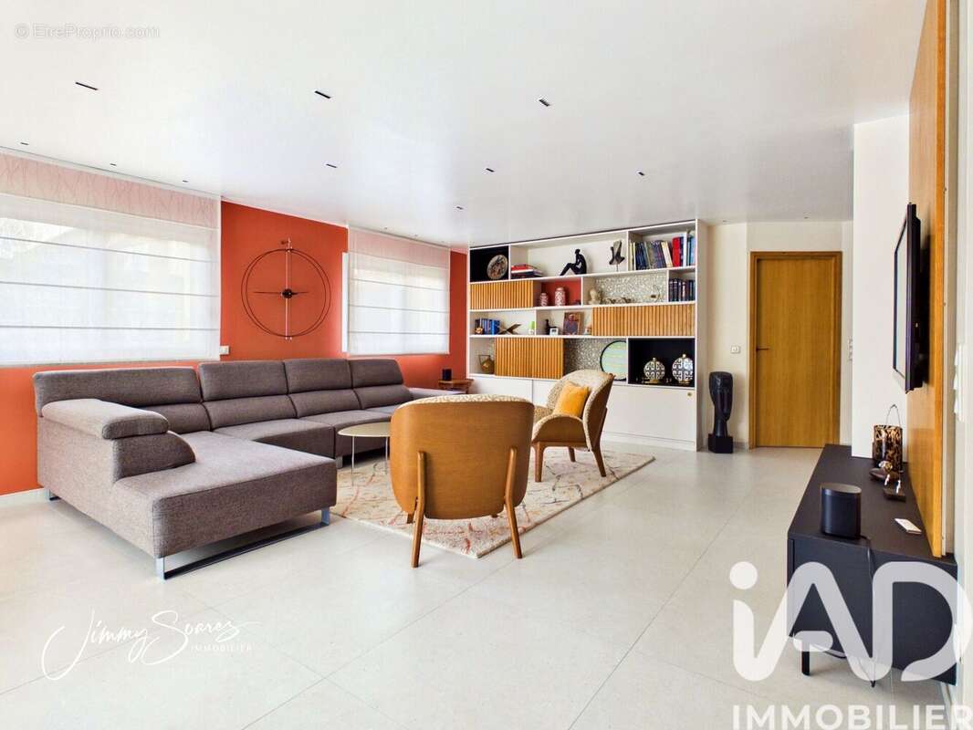 Photo 2 - Maison à CHEVRY-COSSIGNY