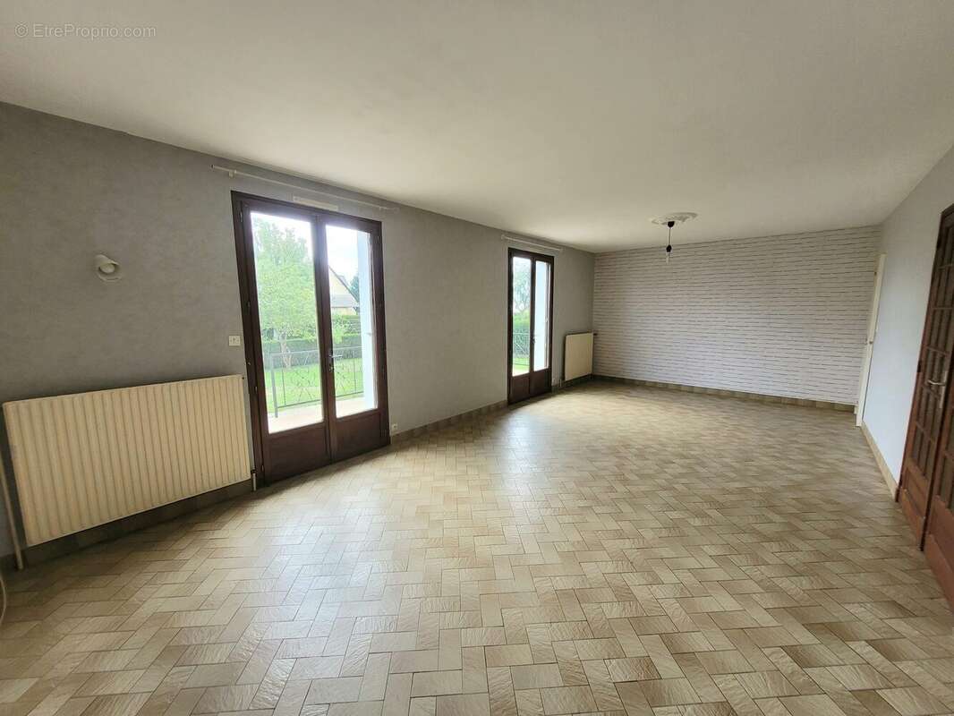 Maison à CHATEAU-RENAULT