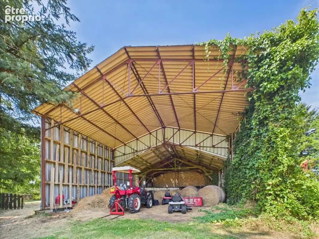 Maison avec 26 hectares de terres certifiées biologiques à la frontière du Limousin et de la Dordogne - photo 4