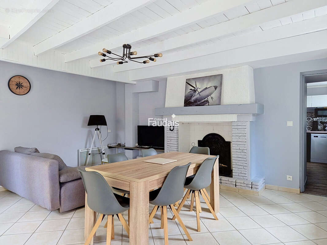 Maison 57 m² à Saint-Germain-Sur-Ay  - photo 7