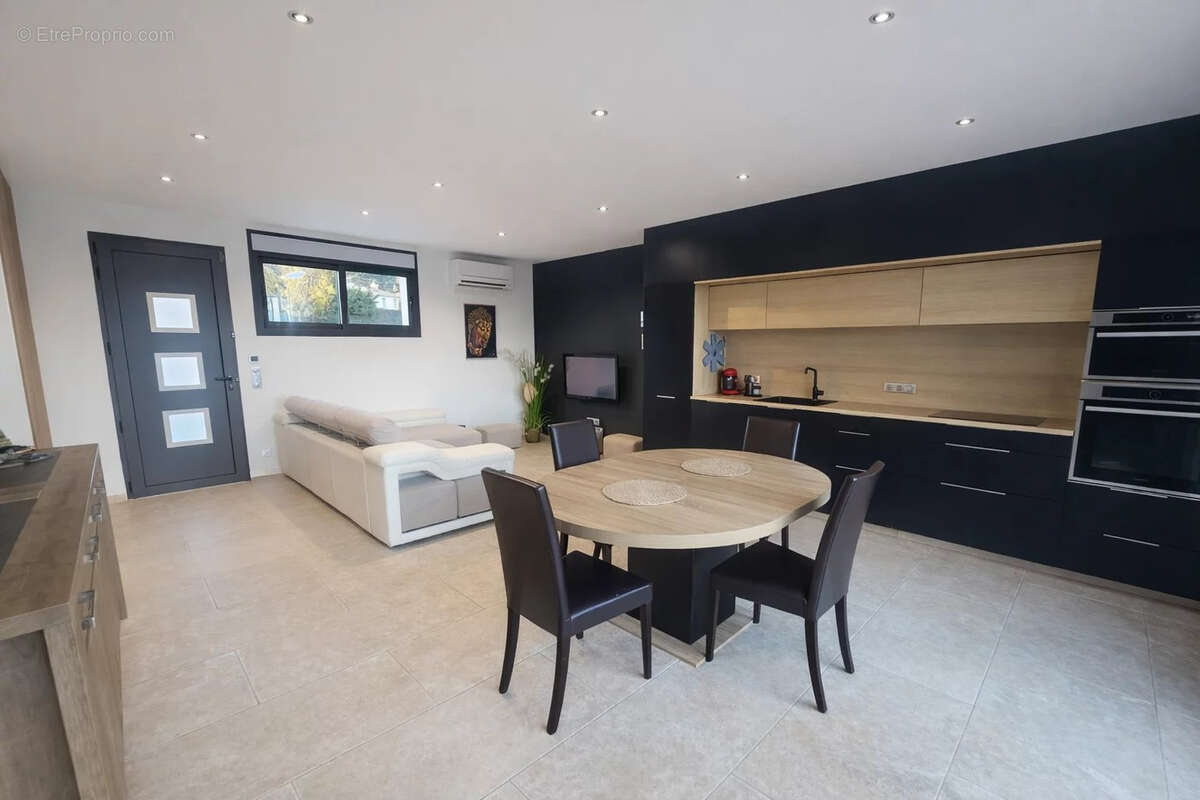 Appartement à VOLX