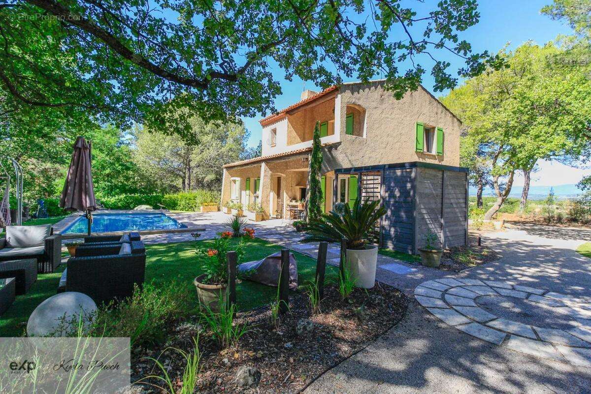 Maison à PEYROLLES-EN-PROVENCE