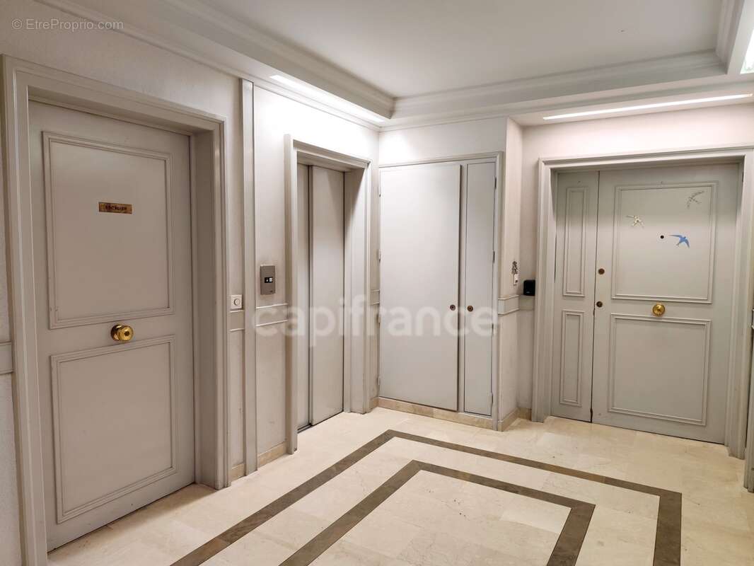 Appartement à vendre 4 pièces - Centre Historique - MONTPELLIER (34) - photo 11