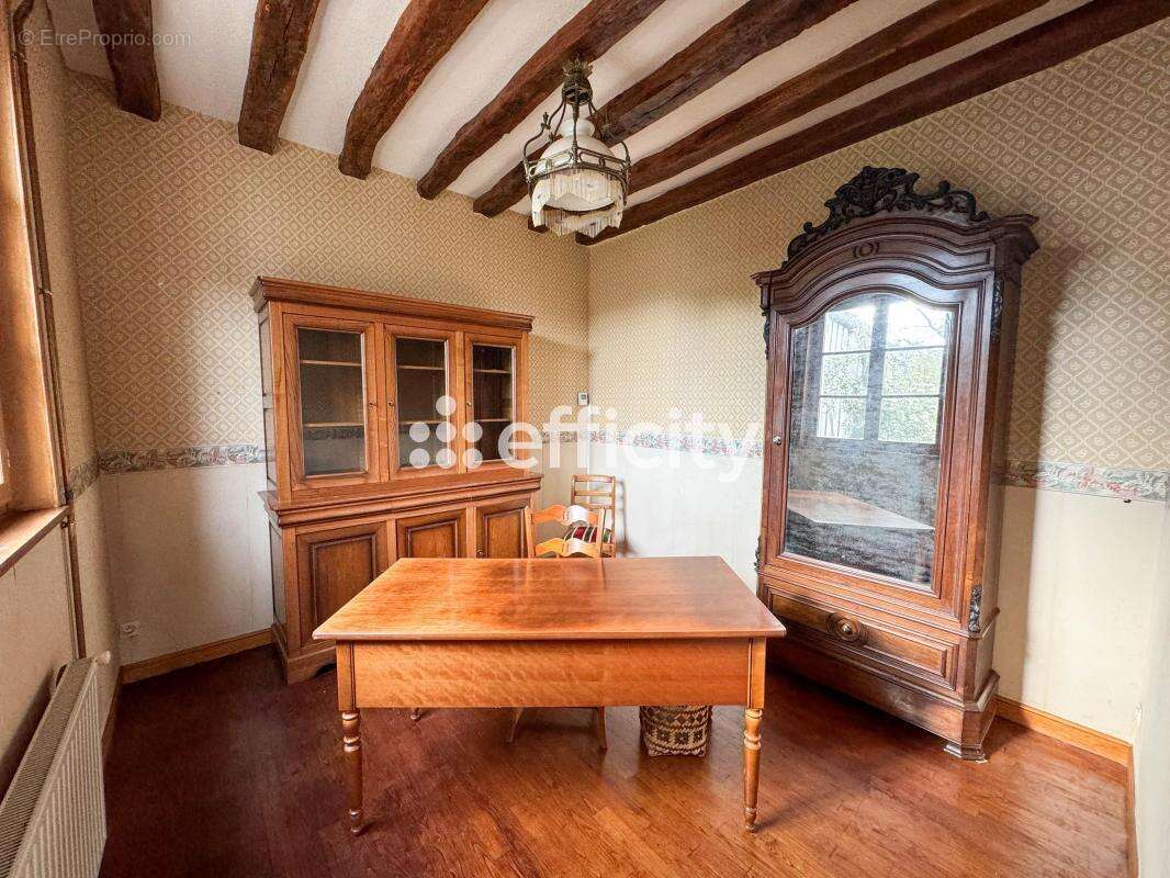 Maison à FEUQUIERES