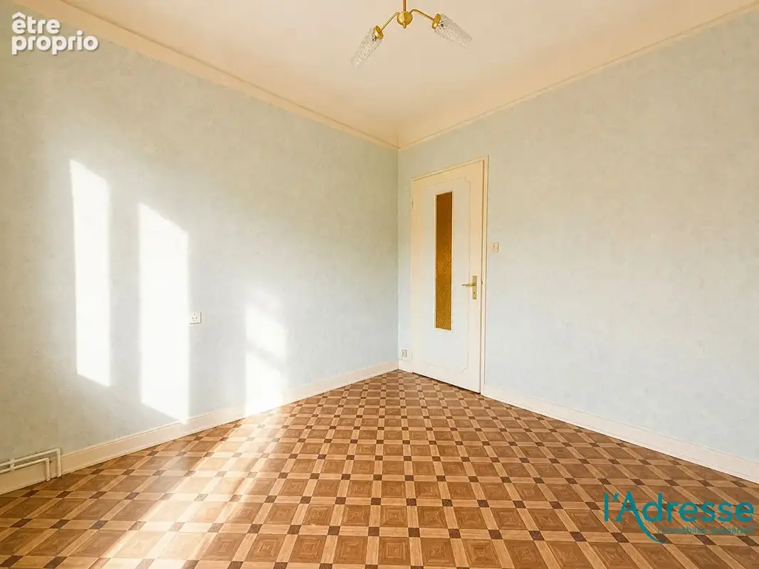 Maison de plain-pied de 83,24 m² sur un terrain de 6,60 ares ? À rénover - photo 10