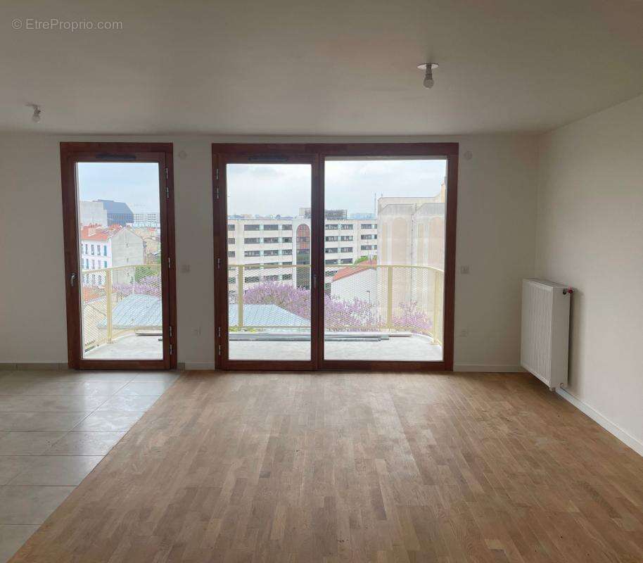 Appartement à IVRY-SUR-SEINE