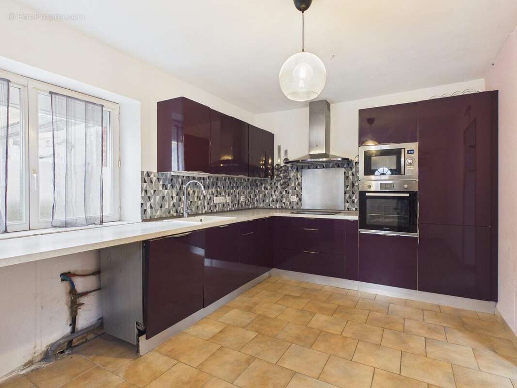 Maison à ROMILLY-SUR-SEINE