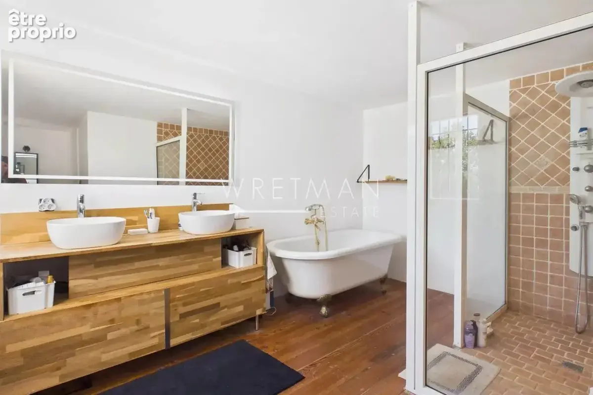 Belle villa rénovée de 250 m² avec piscine - Saint-Paul-en-Forêt - photo 12