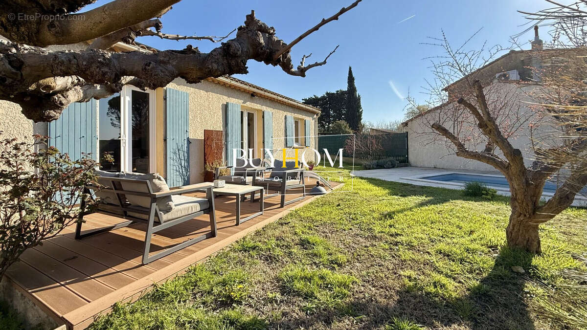 Maison à L'ISLE-SUR-LA-SORGUE