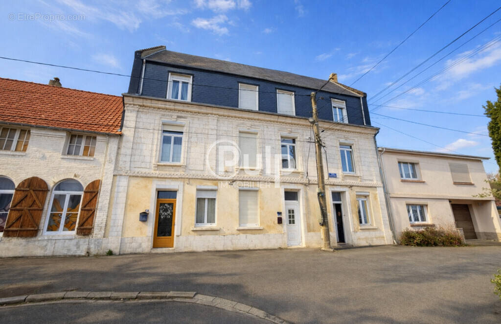Appartement à AUXI-LE-CHATEAU