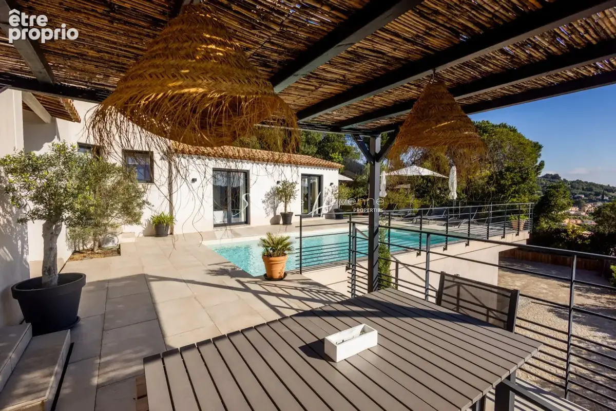 Maison 6 pièces 185 m² à vendre à La Croix-Valmer (83420) - photo 8