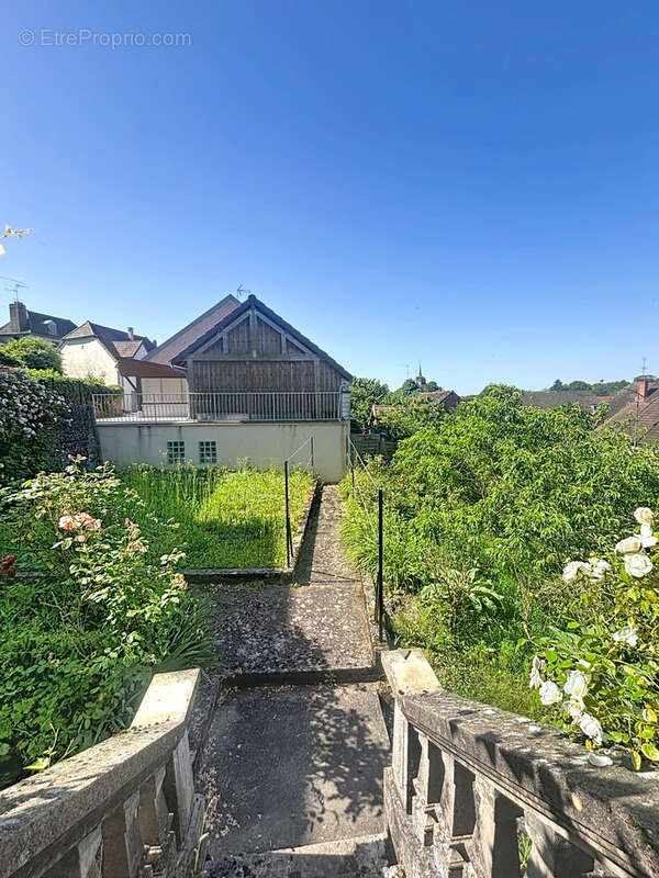 Maison de caractère en pierre avec jardin bucolique   Rochefort-sur-Nenon - photo 4