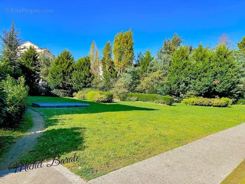 Appartement à TASSIN-LA-DEMI-LUNE