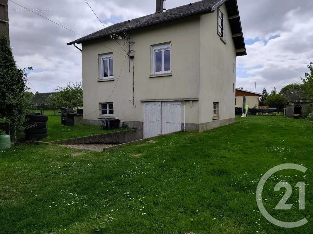 Maison à NASSANDRES