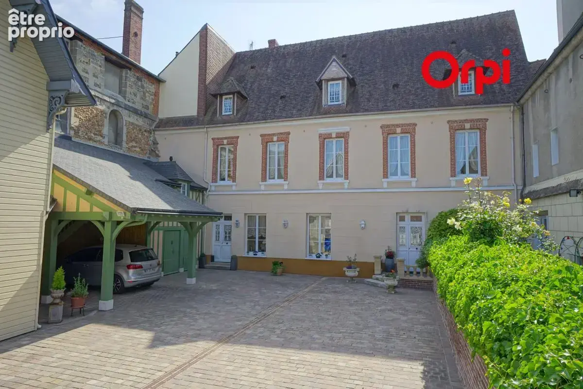 Somptueuse propriété dans le centre historique de BERNAY - photo 2
