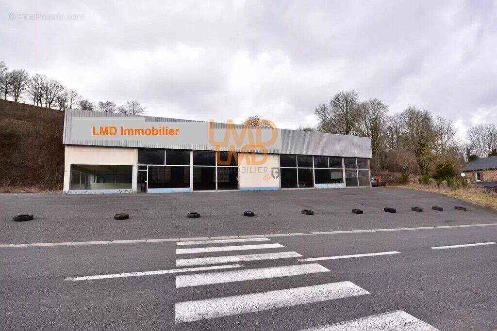 Commerce à SALLES-CURAN