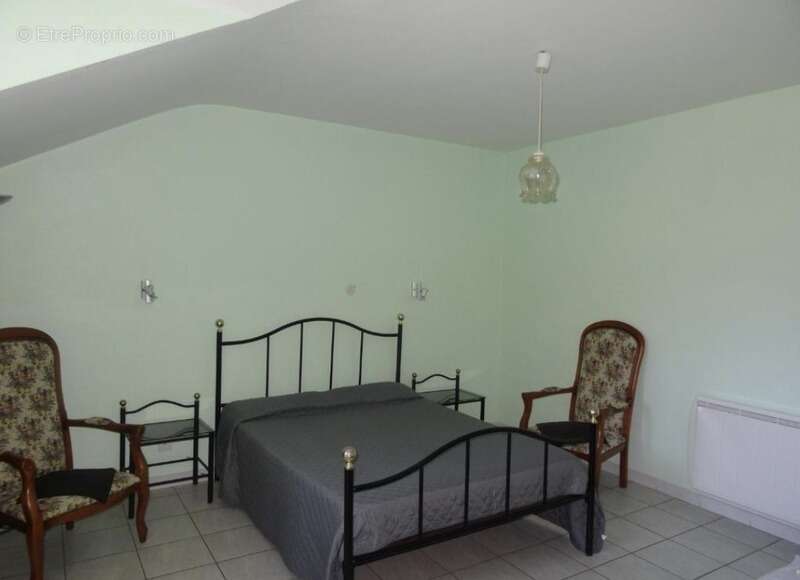 Appartement à BAINS-LES-BAINS