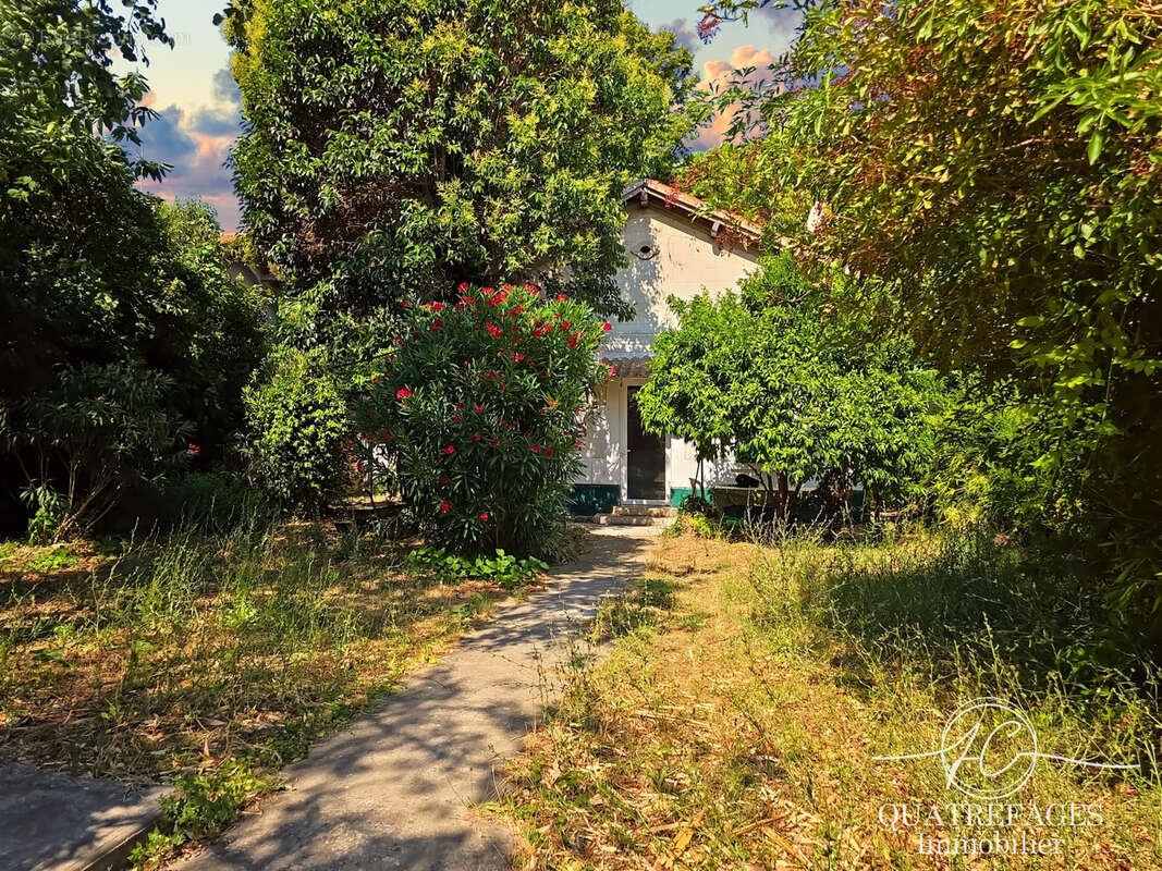 Maison de plain pied, avec un grand jardin - photo 11